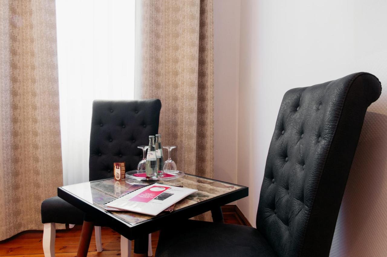 Hotel & Restaurant "Deutscher Kaiser" Perleberg Bagian luar foto